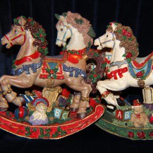 LIKE NEW**BUNDLE**3PC Carousal Christmas Horses